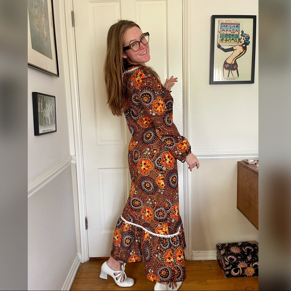 SOLD 70s Psychedelic Floral Mandala Prairie Dress - Picture 2 of 13